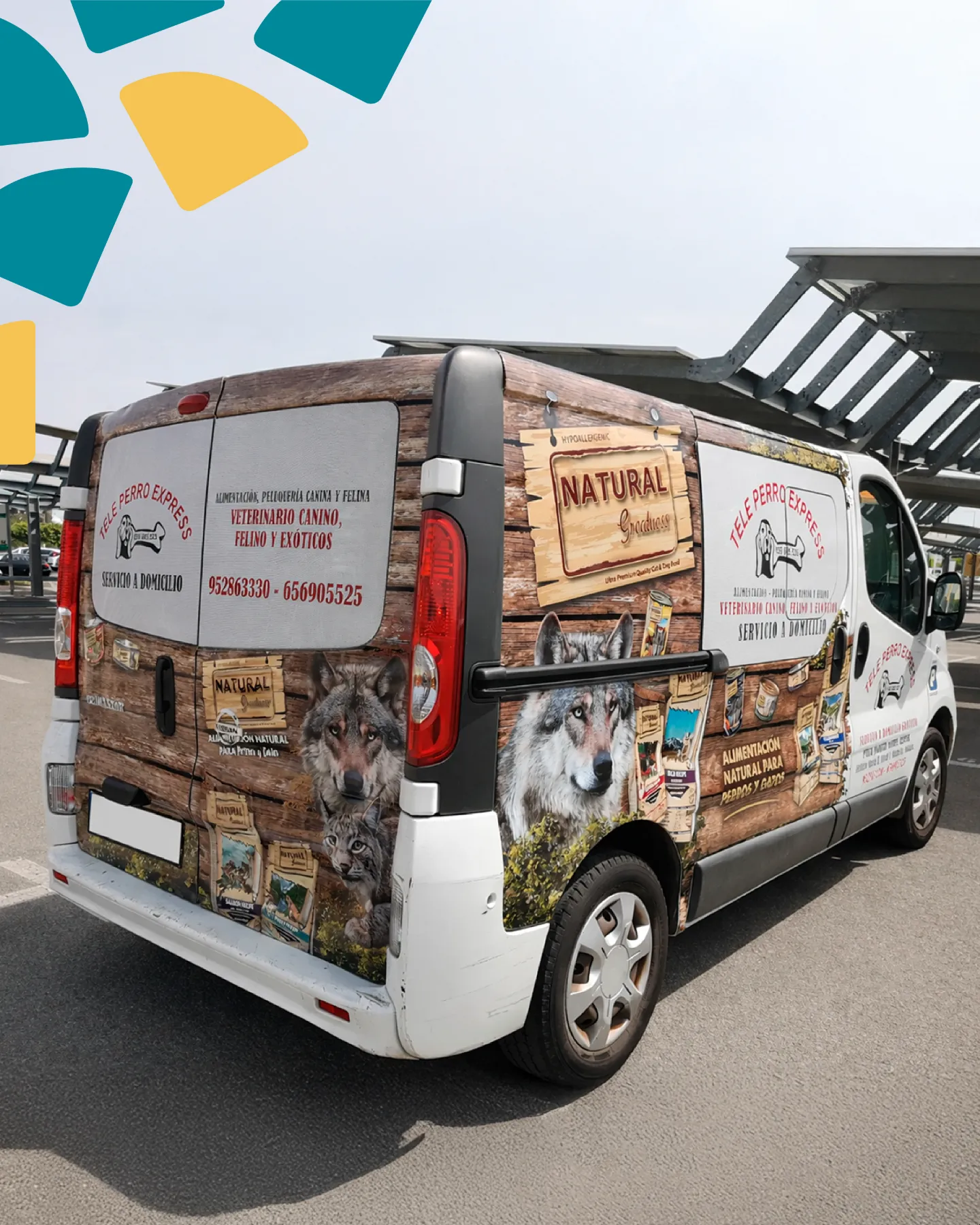 Rotulación furgoneta Natural Gourmet publicidad en movimiento Málaga - Indagrafic