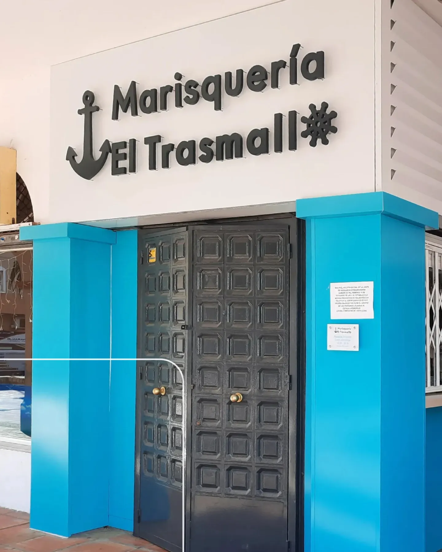 Rótulo corpóreo luminoso Marisquería El Trasmallo Málaga - Indagrafic