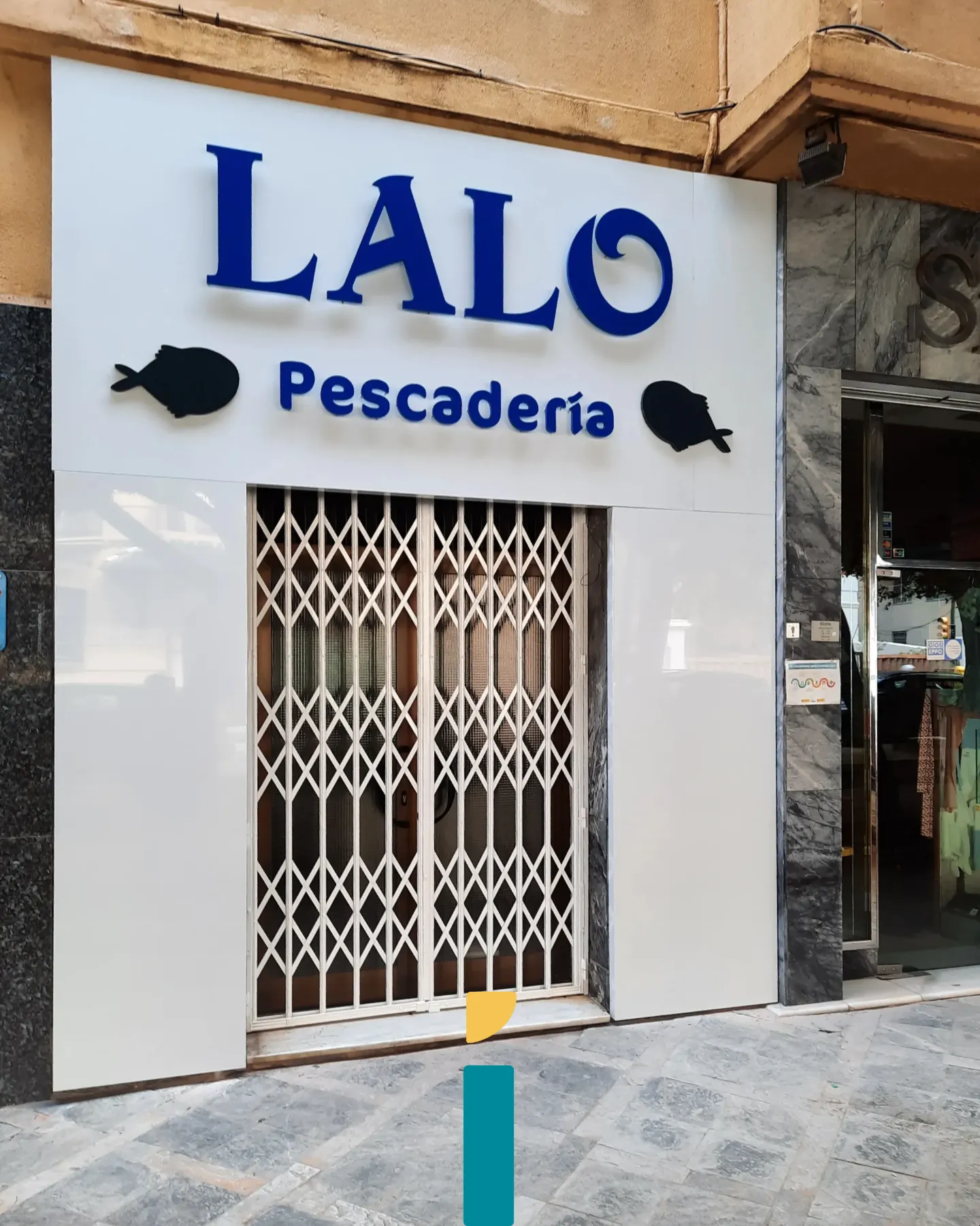 Rótulo exterior Pescadería Lalo letras corpóreas retroiluminadas Málaga - Indagrafic